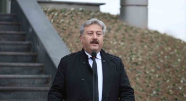 Tekrar aday olan Başkan Palancıoğlu'na personelinden tebrik