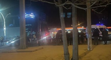 Tıra yaslanan şahıs, sürücü fark etmeyince hayatını kaybetti