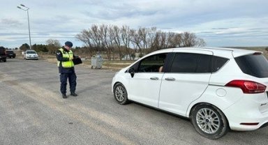 Trafik denetimlerinde 740 sürücüye 1 milyon 625 bin 712 TL ceza kesildi