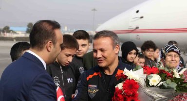 Türk Astronot Alper Gezeravcı yurda döndü