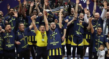 Türkiye Kupası şampiyonu Fenerbahçe, kupasını aldı