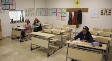 Türkiye'ye gelin geldi, eşi için Türkçe öğreniyor