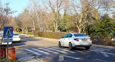 Üniversite kampüslerinde trafik yaya öncelikli