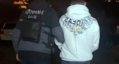 Uyuşturucuyu kağıt mendile emdiren şahıs tutuklandı