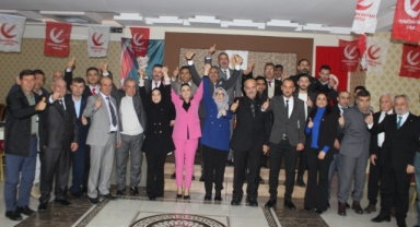 Yeniden Refah Partisi Adaylarını tanıttı