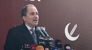 Yeniden Refah Partisi Genel Başkanı Erbakan: "Kendi adaylarımızı göstermek yönünde karar almış bulunuyoruz"