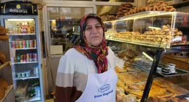 Yeterli metal para bulamayan fırıncılar, dilencilerden bozukluk istemeye başladı