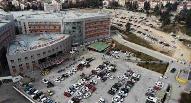 Yunus Emre Devlet Hastanesi'nin otopark kapasitesi 2 katına çıkarıldı