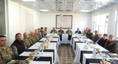 2'nci Ordu Komutanı Korgeneral Tokel, Iraklı yerel yetkililerle görüştü