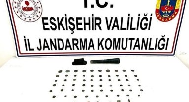 Afyonkarahisar'dan gelen tarihi eser kaçakçıları Seyitgazi'de yakalandı