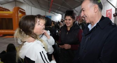 AK Parti'nin Başkan Adayı Saygılı vatandaşlarla bir araya geldi