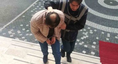 Aranan şahıs başkasına ait ehliyete kendi fotoğrafını yapıştırmış halde yakalandı