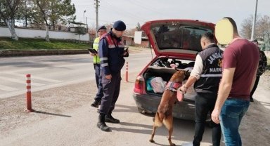 Ateşli silahlar ve bıçaklarla ilgili gerçekleştirilen çalışmada 7 şahıs yakalandı