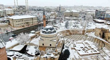 Bahar karı hayrete düşürdü