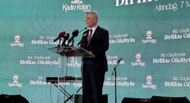 Bakan Bolat, AK Parti kadın teşkilatıyla buluştu