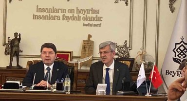 Bakan Tunç: "Cumhurbaşkanı'nın 5'te 3 çoğunluk durumunda tekrar adaylık yolu açılır"