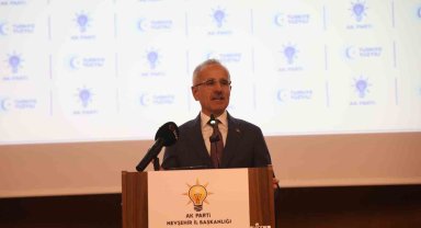 Bakan Uraloğlu: "Eğer dünyada on ekonomiden birisi olacaksak, ülkemize daha çok yatırım yapmalıyız"