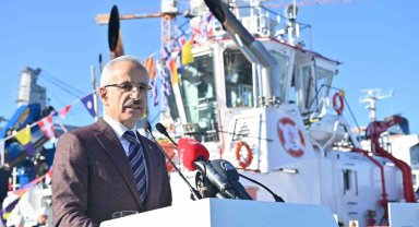 Bakan Uraloğlu: "Uluslararası arenada deniz taşımacılığında en hızlı büyüyen ülkeler arasındayız"