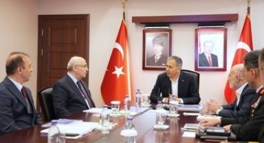 Bakan Yerlikaya: "Adana genelinde gerçekleştirilen 44 operasyonda 10 organize suç örgütü çökertildi"