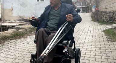 Başkan Büyükkılıç, akülü sandalye isteyen vatandaşın talebini anında yerine getirdi