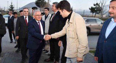 Başkan Büyükkılıç; ERÜ öğrencilerinin iftar sofrasına konuk oldu
