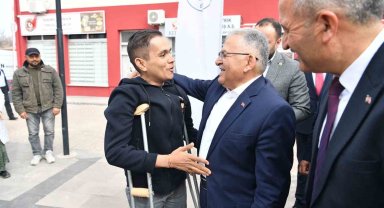 Başkan Büyükkılıç, Felahiye'de toplu temel atma törenine katıldı