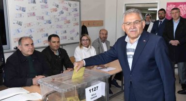 Başkan Büyükkılıç: "Vatandaşlık görevimizi yerine getirip, sandığa gidelim"
