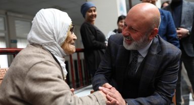 Başkan Çolakbayrakdar, Kadim büyüklerin gönüllerine dokundu