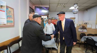 Başkan Kurt Emek Mahallesi esnafını ziyaret etti