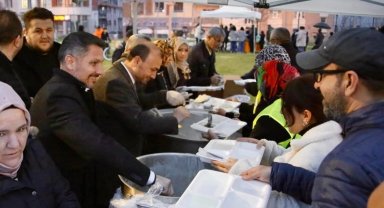 Başkan Yüzügüllü, Çamlıca iftarında vatandaşlarla buluştu
