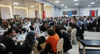 Bilecikliler iftar yemeğinde bir araya geldi