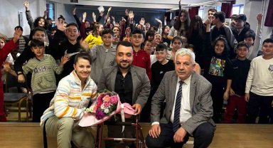 Burak Sakçı minklere tecrübelerini aktardı