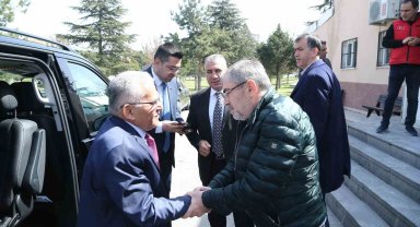 Büyükkılıç'tan Erciyes Feneri Derneği Marketine ziyaret