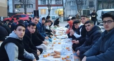 Çanakkale İftarı'nda öğrenciler buluştu