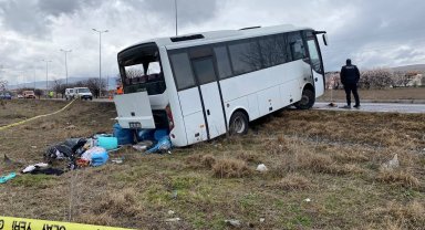 Cezaevi nakil aracı devrildi: 1'i ağır 11 yaralı