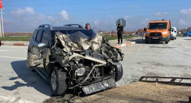 Cip kamyona arkadan çarptı: 1 yaralı
