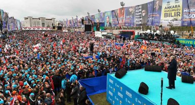 Cumhurbaşkanı Erdoğan: "Ankara'yı başkentlik sıfatına uygun hizmet veremeyenlerden kurtarmanın vakti çoktan gelmiştir"