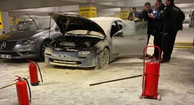 Eskişehir Şehir Hastanesi otoparkında araç yangını çıktı