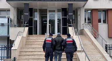 Eskişehir'de jandarma ekiplerince aranması bulunan 43 şahıs yakalandı