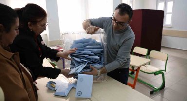 Eskişehir'de oy sayımına başlandı