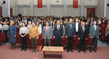 ESTÜ'lü Bilim İnsanları Havacılık ve Uzay Teknolojileri Panelinde Geleceğin Bilim İnsanları ile Buluştu