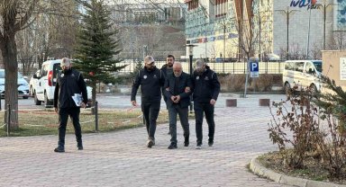 FETÖ firarisi eski vali adliyeye sevk edildi