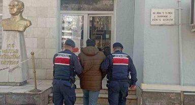 FETÖ üyesi olmaktan aranan ihraç astsubay yakalandı