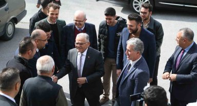 Genç dostu başkan, Kampüs Buluşmaları'nda öğrencilerle bir araya geldi