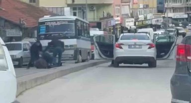 Görüntüleri ortaya çıktı: Kuyumcu kuryesini böyle gasp ettiler