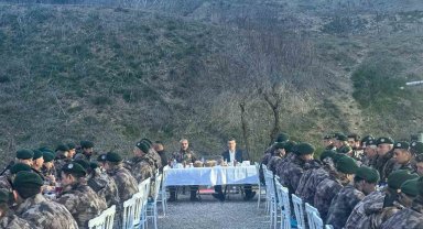 İl Emniyet Müdürü Ağırlar Özel Harekat Şube Müdürlüğü ekipleriyle iftar yaptı