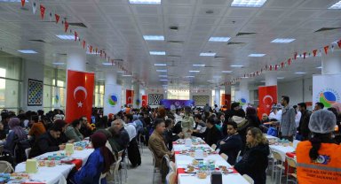 KAEÜ akademik personeli, öğrencileriyle birlikte iftar yaptı