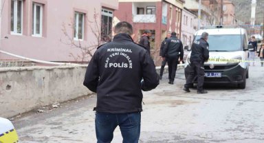 Kayseri'de bıçaklı kavga: 1'i ağır 2 yaralı