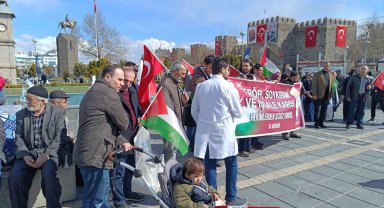 Kayseri'de hekimlerden Gazze için 'Sessiz Yürüyüş'