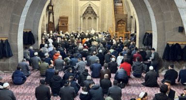 Kayseri'de ilk teravih namazı kılındı